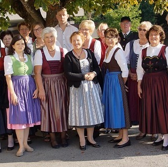 14. Trachtensonntag der Goldhaubengruppe Steyr