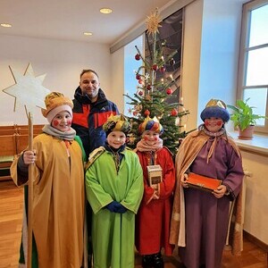 Die Sternsinger unterwegs.