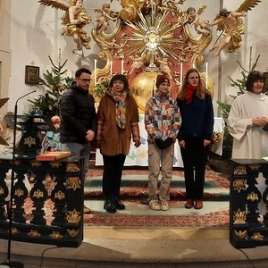 Insgesamt begleiteten zehn Erwachsene die Sternsingergruppen