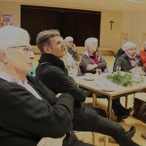 Das Erzählcafé wird zum Literaturcafé