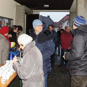 Jahresschlussandacht mit traditioneller Einladung der Pfarrcaritas zum Jahresumtrunk