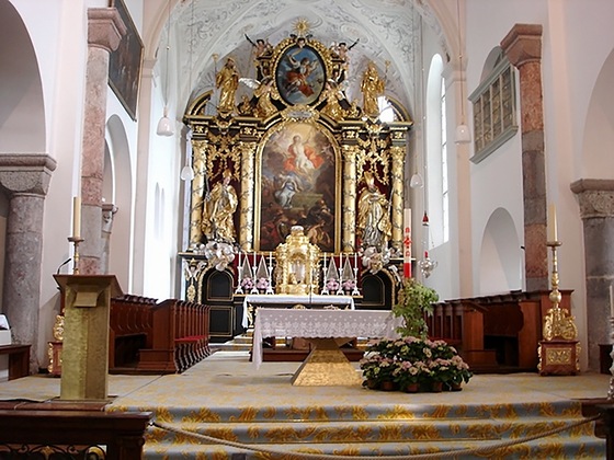 Abendmahlfeier aus der Salzburger Benediktinerabtei Michaelbeuern / © ORF Abendmahlfeier aus der Salzburger Benediktinerabtei Michaelbeuern - ORF III überträgt am Gründonnerstag die Messe vom Letzten Abendmahl aus der Salzburger Benediktinerabtei Michaelbeuern. Im Zentrum steht das Gedächtnis an die Einsetzung der Eucharis