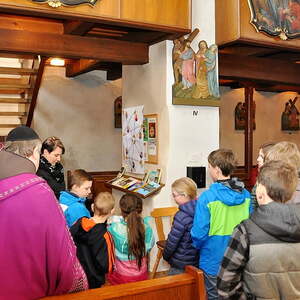 Kinderkreuzweg, Station 4, Jesus begegnet seiner Mutter 