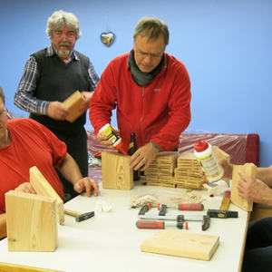 Gebetsschemel-Bau mit Josef