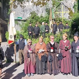 Danke den Goldhaubenfrauen