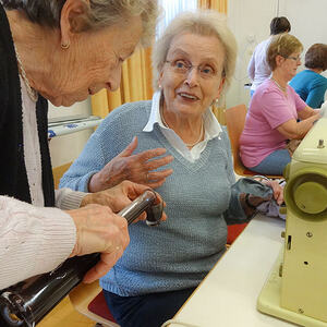 Neue Gewänder für die Sternsinger