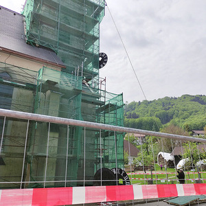 Abseilen des alten Ziffernblattes