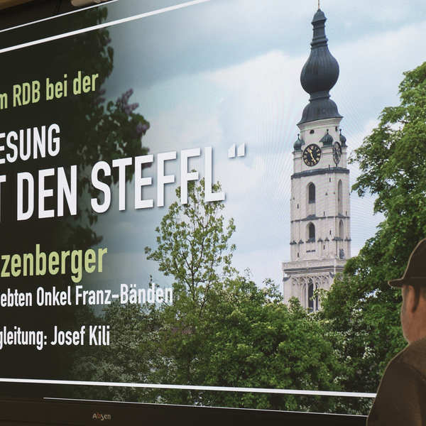 Benefizlesung 'Rettet den Braunauer Steffl'