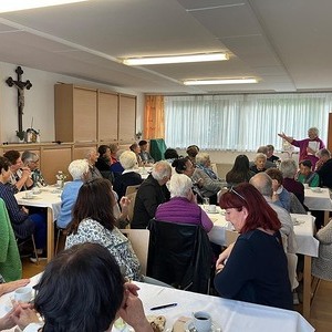 Frauenmesse und Kochheftpräsentation