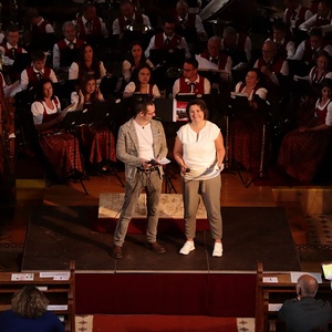 mit dem Musikverein Kleinraming, dem Behamberger Chor 'In ana Dur' und der Michlbauern Rud