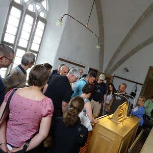 ... und alles schaut!