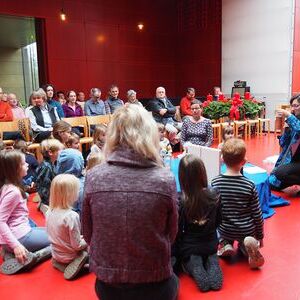 OLYMPUS DIGITAL CAMERA         