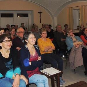 Hand in Hand mit Haiti