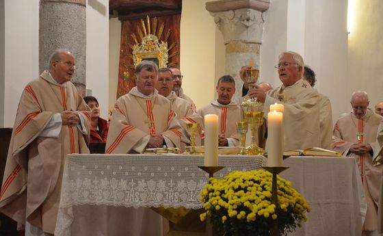 Messe in der Stiftskirche Michaelbeuern / © Kathpress / Paul Wuthe Messe in der Stiftskirche Michaelbeuern