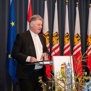 Beim 24. Benefizsuppenessen im Linzer Landhaus sprach Bischof Manfred Scheuer Grußworte.