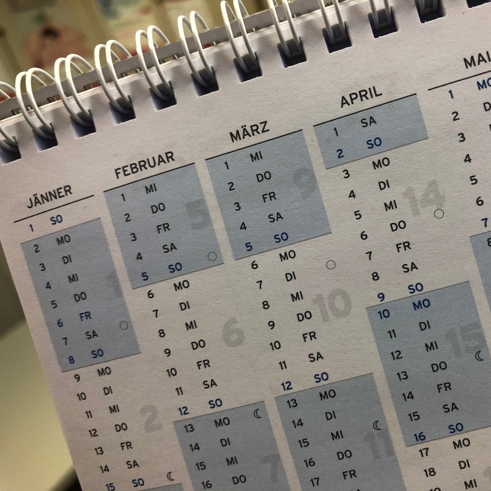 Ein Teil eines Jahreskalenderblattes als Symbolbild