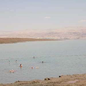 Baden im Toten Meer