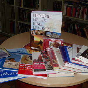 Unsere kostenlose Pfarrbücherei