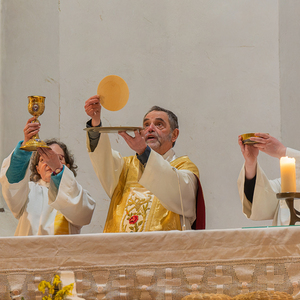 Der Gottesdienst wurde musikalisch mitgestaltet vom Kirchenchor sowie Orchester