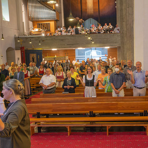 Gottesdienst und Fronleichnamsprozession in Kirchdorf/Krems