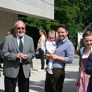 Enthüllung von drei Gedenktafeln