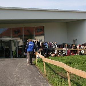 Benefiz-Flohmarkt in Lichtenberg