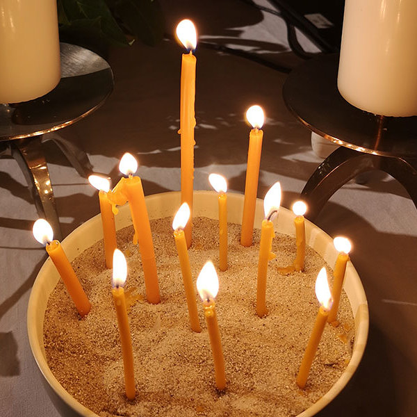 Die Gebetsanliegen mit Licht unterstreichen