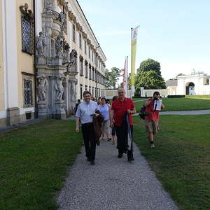 Exkursionsteilnehmerinnen und Exkursionsteilnehmer in St. Florian
