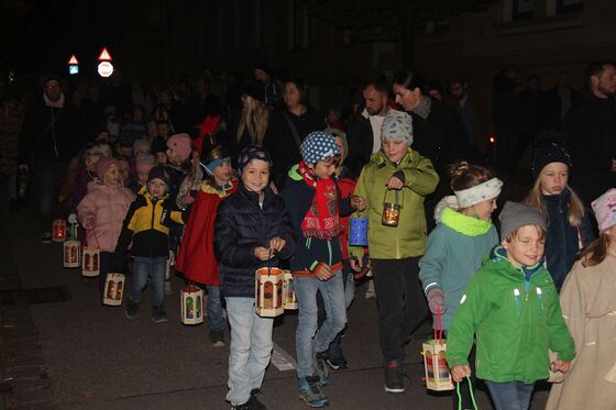 Fr. 10. November - Kirche Linz-Hl. Familie