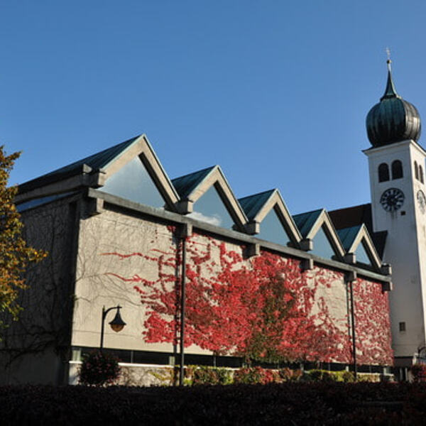 Neue Pfarrkirche - St. Benediktuskirche