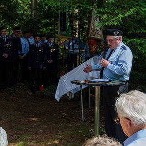 Gedenkfeier Fliegerkreuz in Entholz