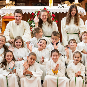 Familiengottesdienst mit Aufnahme der JS- und Ministrantenkinder vom Vorjahr