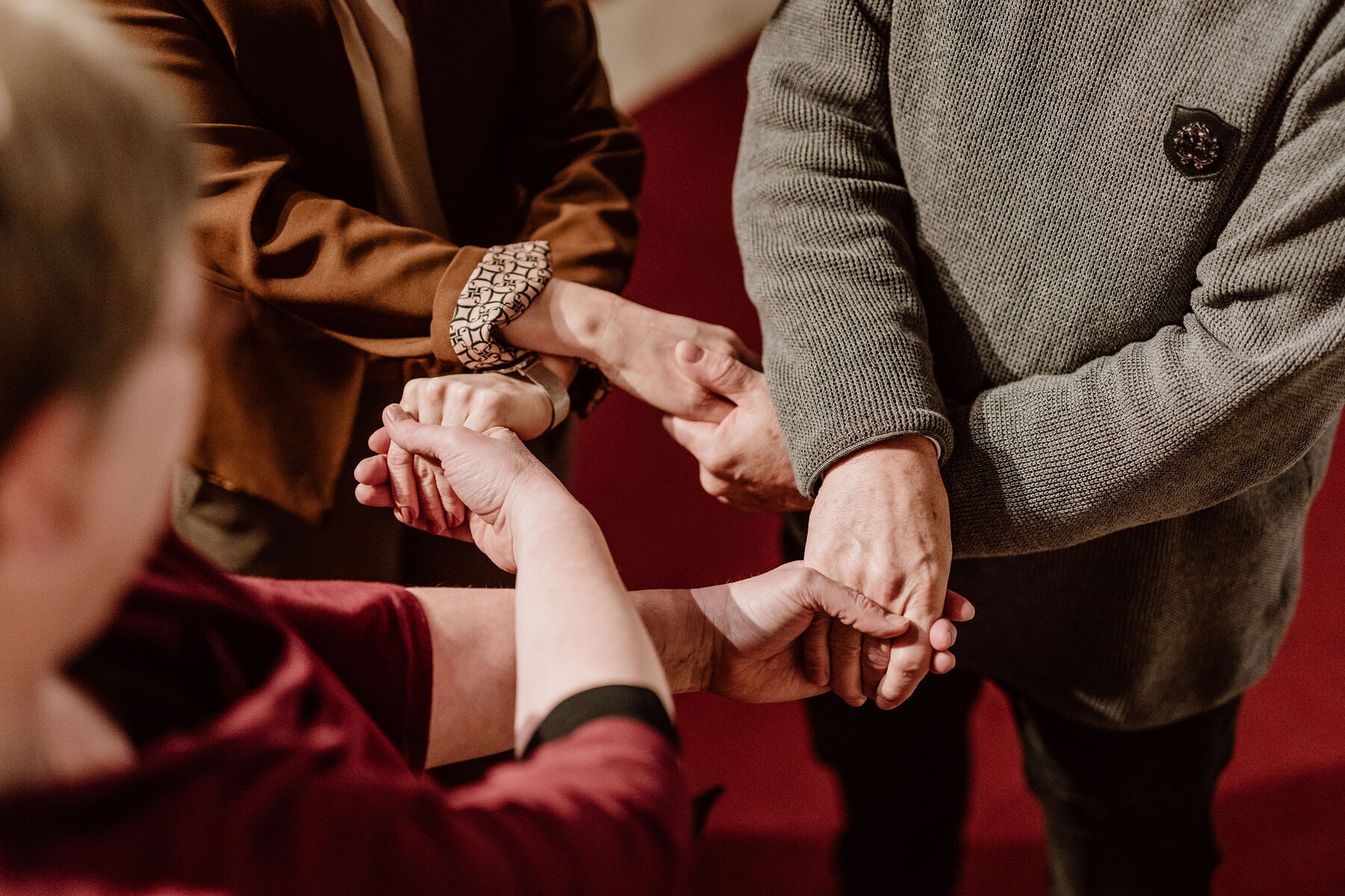 Ein Dreierteam aus Pfarrer, Pastoralvorständin und Verwaltungsvorständin leitet gemeinsam die Geschicke der Pfarre.