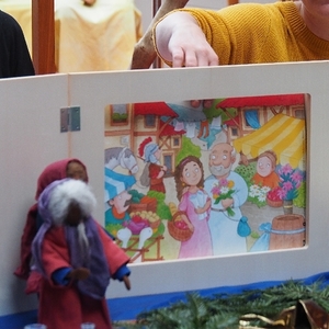 OLYMPUS DIGITAL CAMERA         