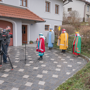 ORF Dreh für 'Oberösterreich heute' mit Familie Vorauer als Sternsingergruppe