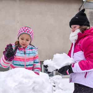Die Jungschar Kirchdorf mit Schneespielen in der Gruppenstunde