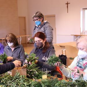 Palmbuschenbinden in St. Quirinus