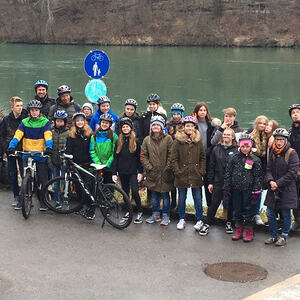 Mit den Rädern zur Auferstehungsmesse