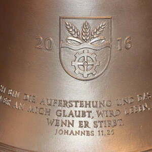 Segnung der neuen Friedhofsglocke der Pfarre Laakirchen am Allerheiligentag