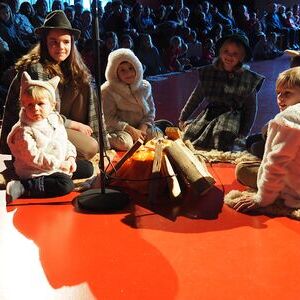 OLYMPUS DIGITAL CAMERA         