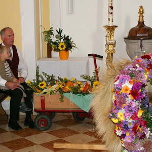 Erntedankfest mit Pfarrfoto