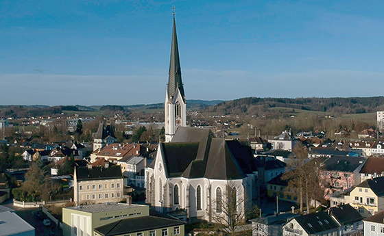 Stadtpfarrkirche Schwanenstadt / © Christoph Pfarl Stadtpfarrkirche Schwanenstadt