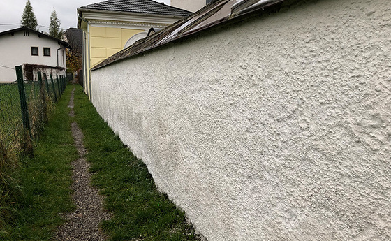 Munderfinger Friedhofsmauer restauriert