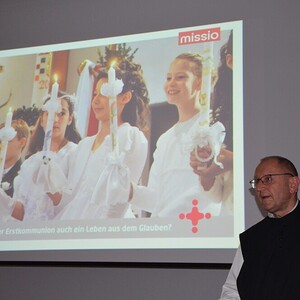 P. Karl Wallner im Pfarrzentrum Ottnang 