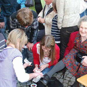 Vorstellgottesdienst und Schuhputzaktion der Firmlinge
