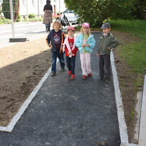 Neugestalteter Kirchenplatz 