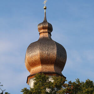 der neu gedeckte Turm