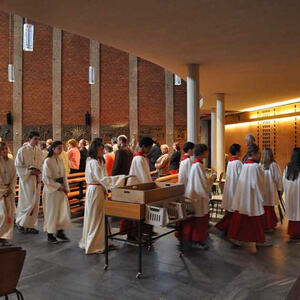 Ministranten Maiandacht