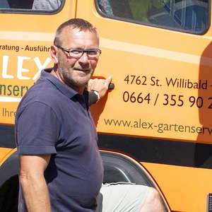 Vorplatzgestaltung Frühjahr 2011