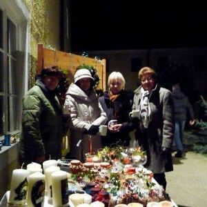Kinderfeier und Abendmesse mit Adventkranzweihe